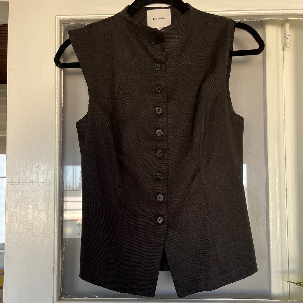 Reformation Black Button-Front Sleeveless Blouse
